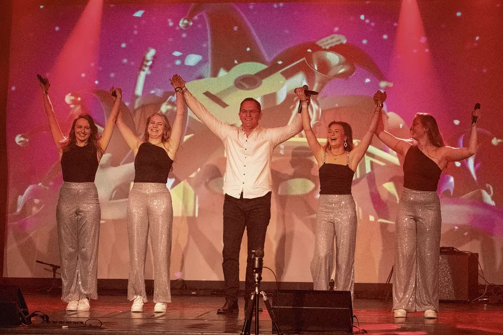 Veel verrassingen en genoeg guilty pleasures tijdens Heerbeeck Theatercafé